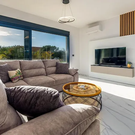 Beautiful In Nyaraló